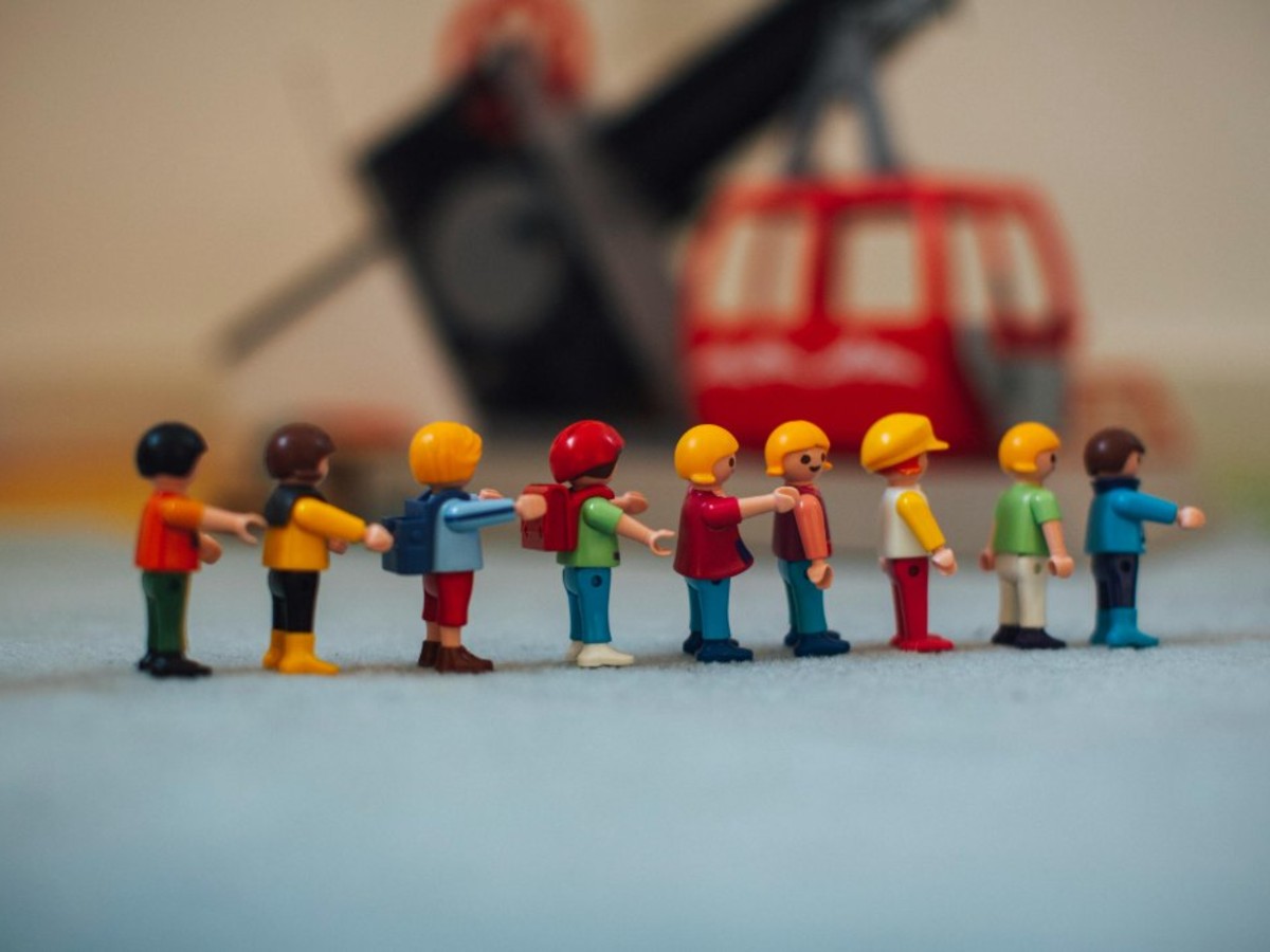 A timeline of flag stamp trends showing the visual transformation of USPS patriotic designs over the last several decades.